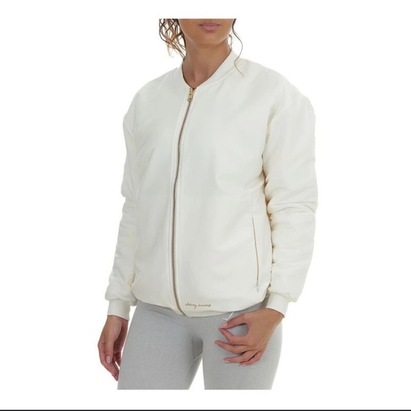 Gymshark Whitney Simmons V2 White/Cream Reversible Bomber Jacket Size S - Picture 1 of 14